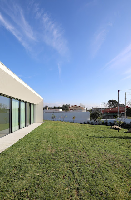 Casa Argivai 4 — Piscina de desbordamiento y terraza sur
